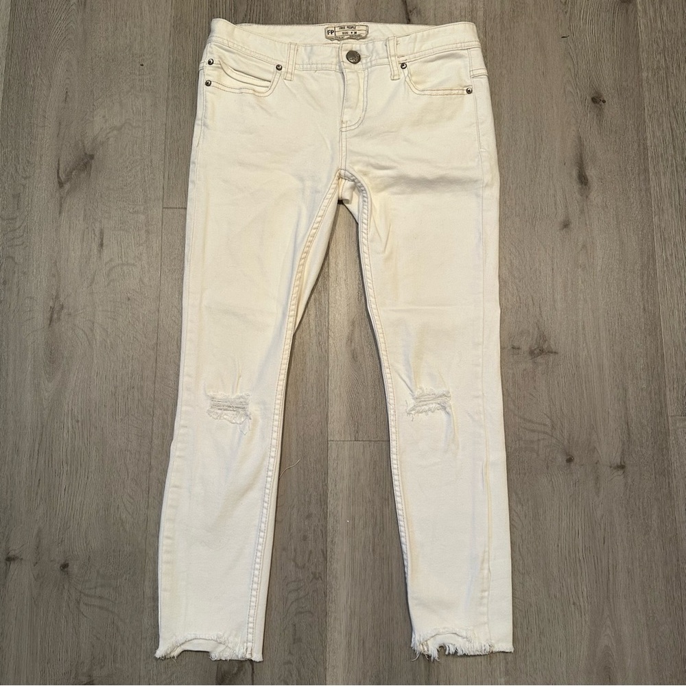 FREE PEOPLE women's white distressed skinny jeans size 26